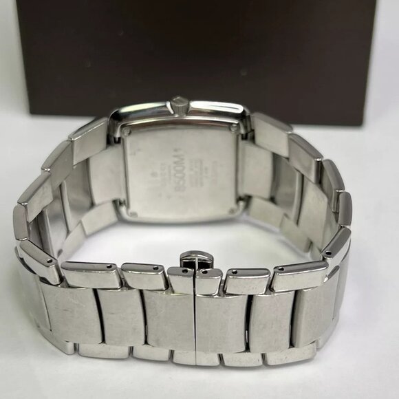 Gucci 8500M Stainless Steel Silver Dial Men's Date Watch Box & Polishing Cloth - Picture 7 of 10